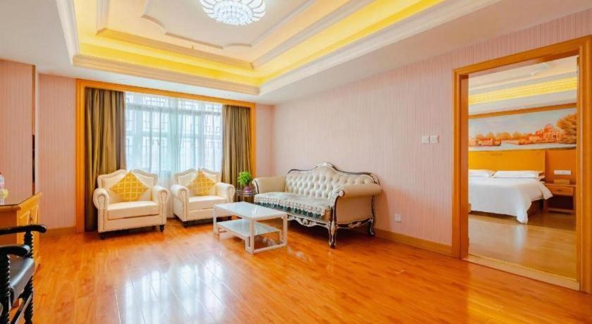 Vienna International Hotel Lhasa Potala Palace Bagian luar foto